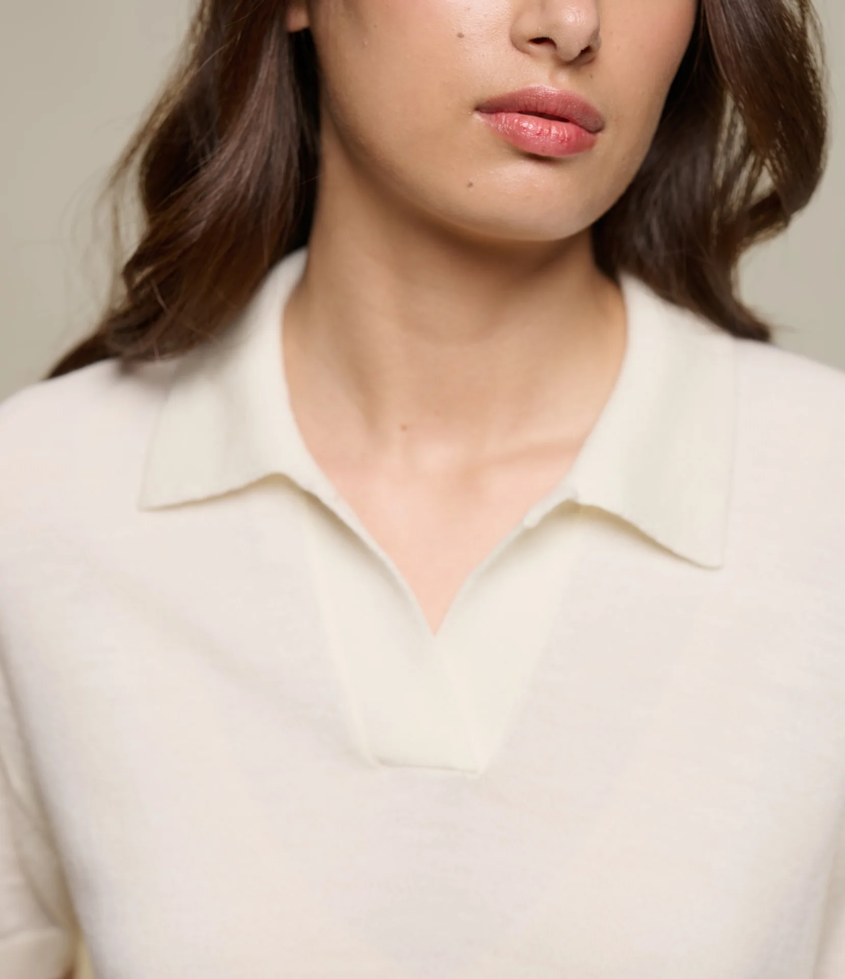 Refined Merino Wool Short Sleeve Women's Polo Shirt - Image 3
