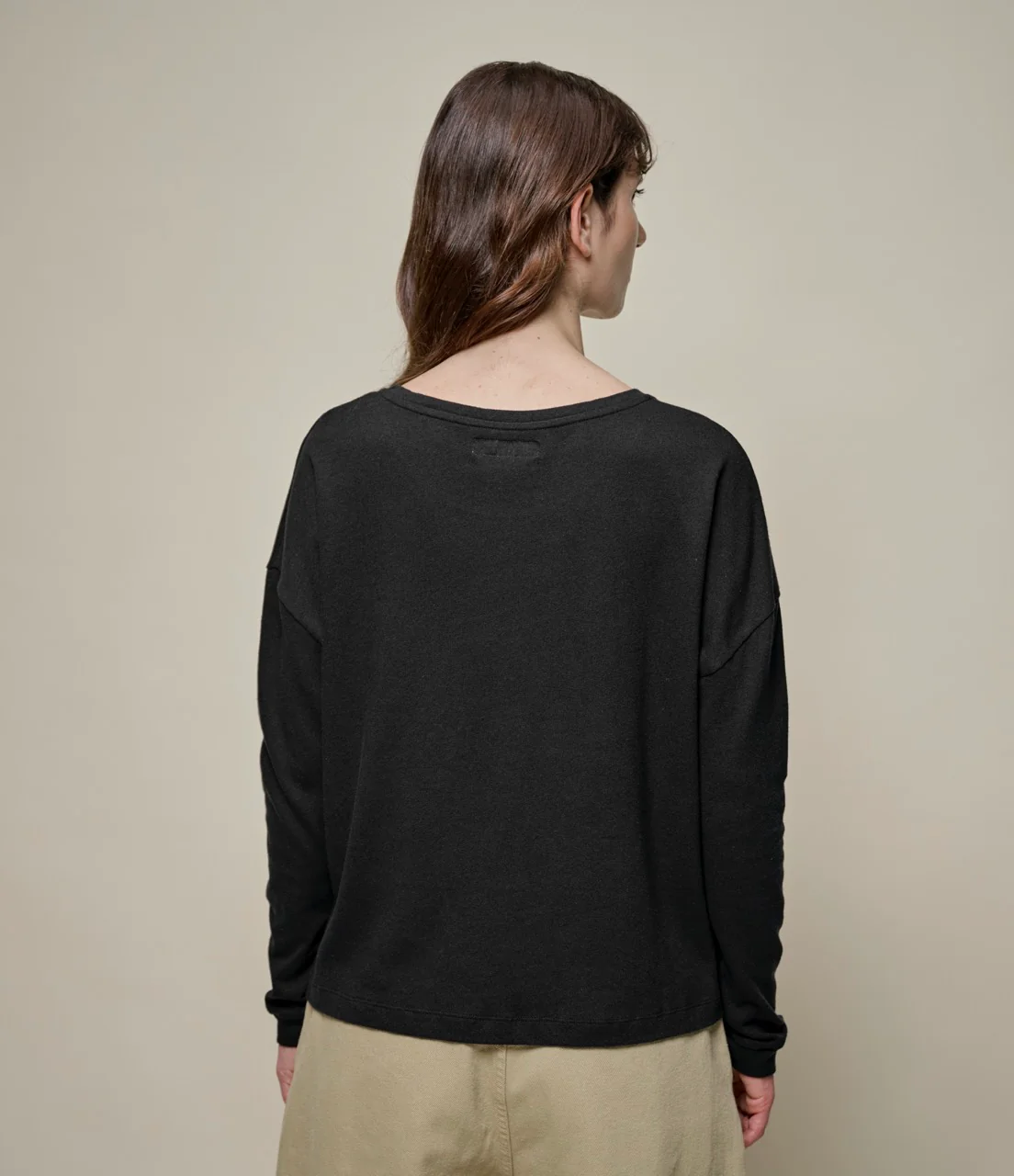 Linen-Cotton Relaxed Fit Women's Longsleeve - Image 4